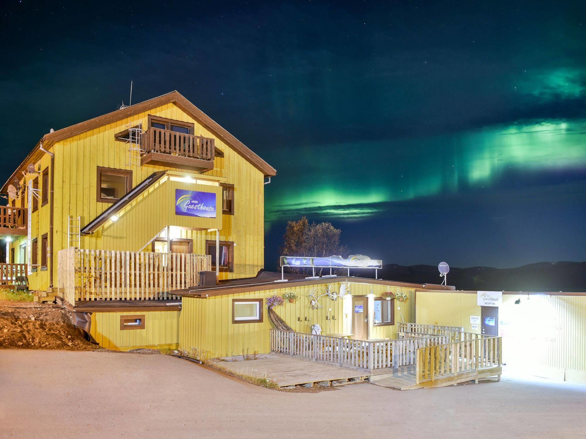 Abisko Guesthouse & Activities Dış mekan fotoğraf